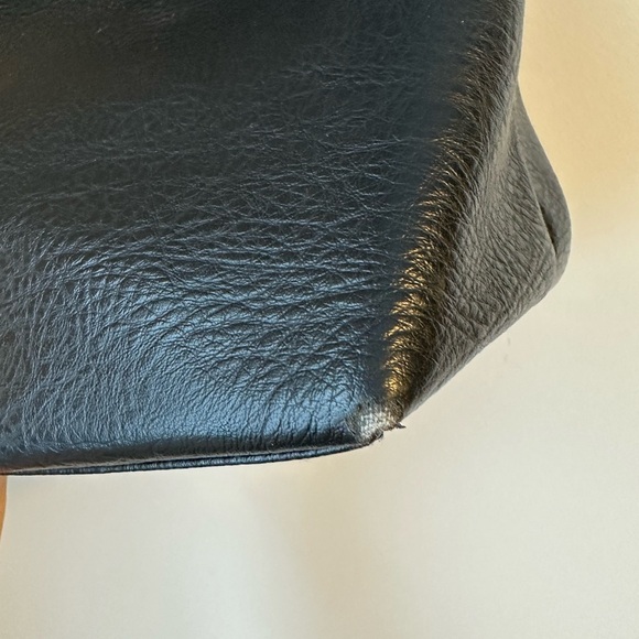 Matt & Nat® Lesada Tote - Black - Picture 6 of 12